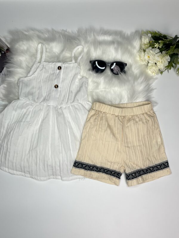 Baby Girl Textured White Cami Top & Cream Shorts Set